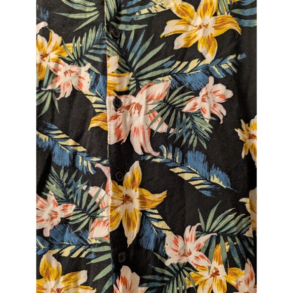 No Boundaries Men’s XL Hawaiian Floral Shirt Black Tropical Button Up Rayon - Picture 9 of 12